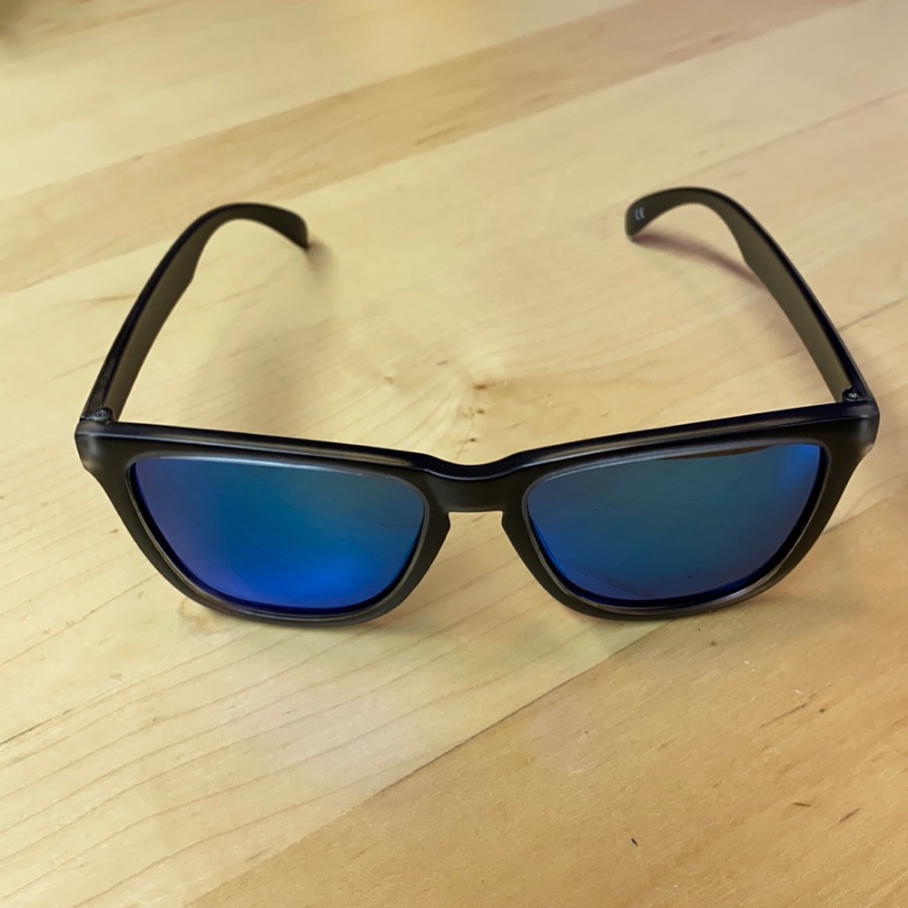 Sun glasses